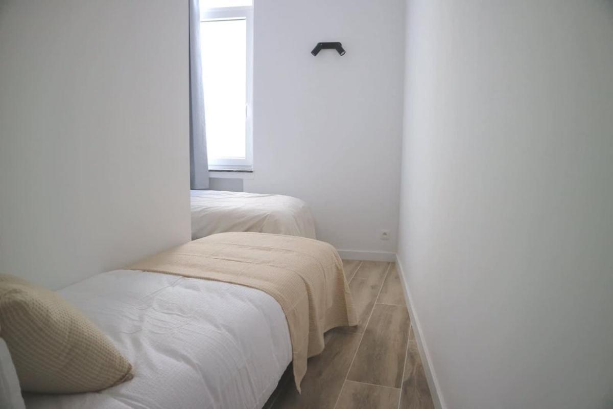 Charming For 3 In The Heart Of *