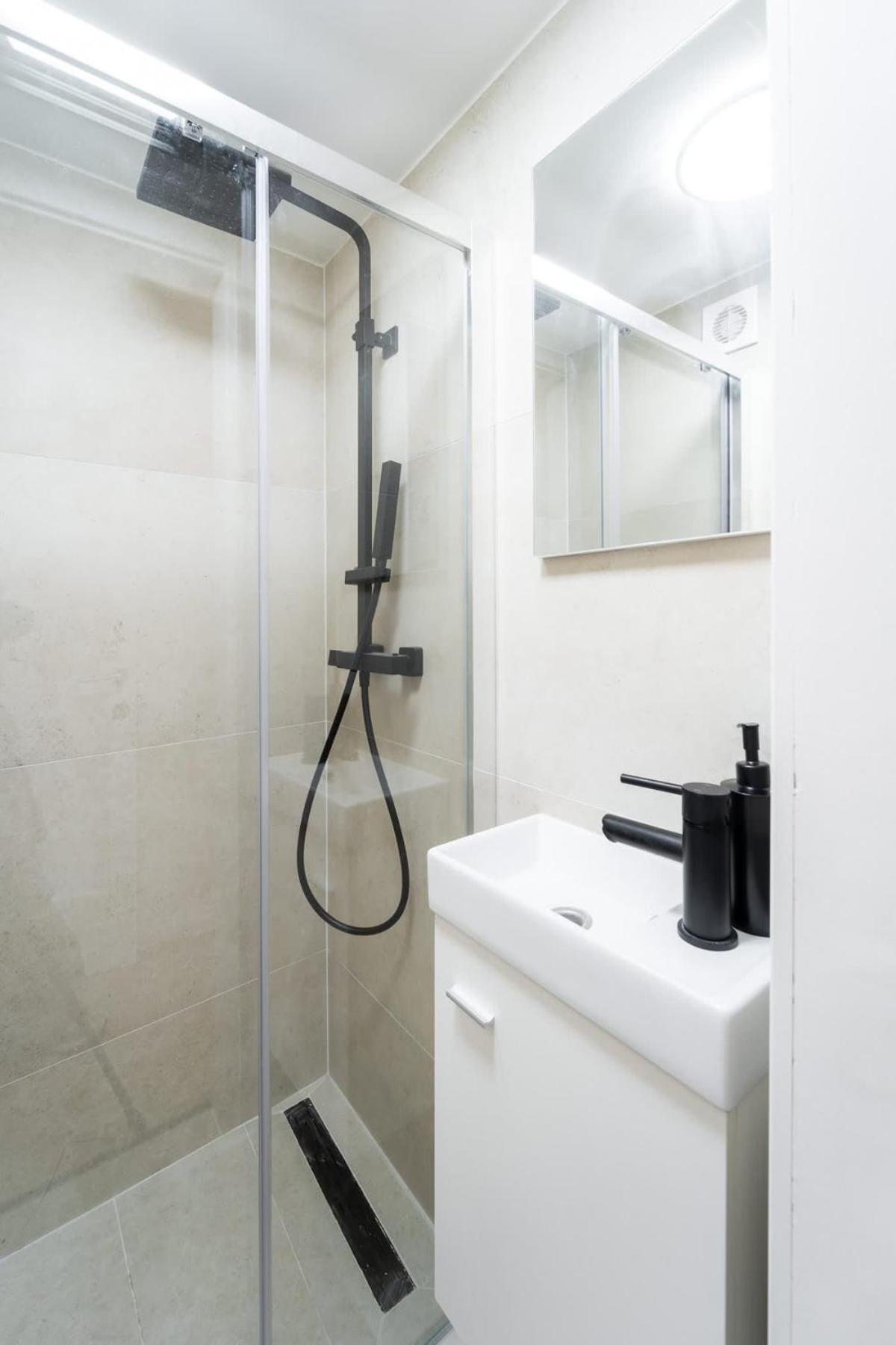 Charming For 3 In The Heart Of Antwerpen